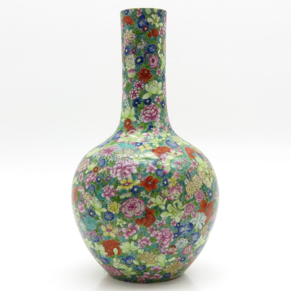 China Porcelain Mille Fleur Decor Vase